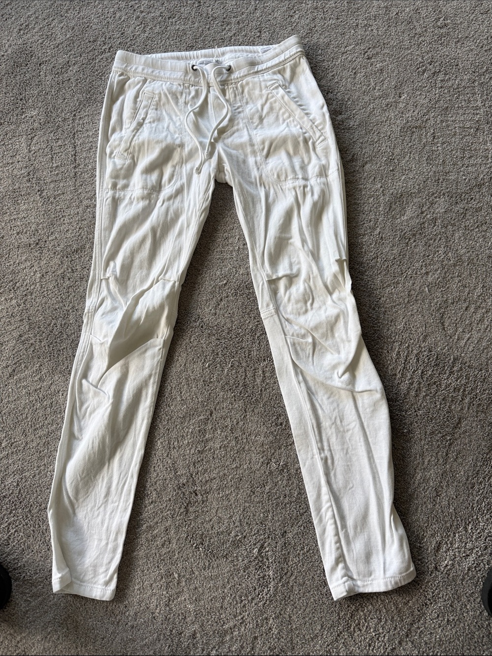 James Perse White Joggers NWOT SIZE 0